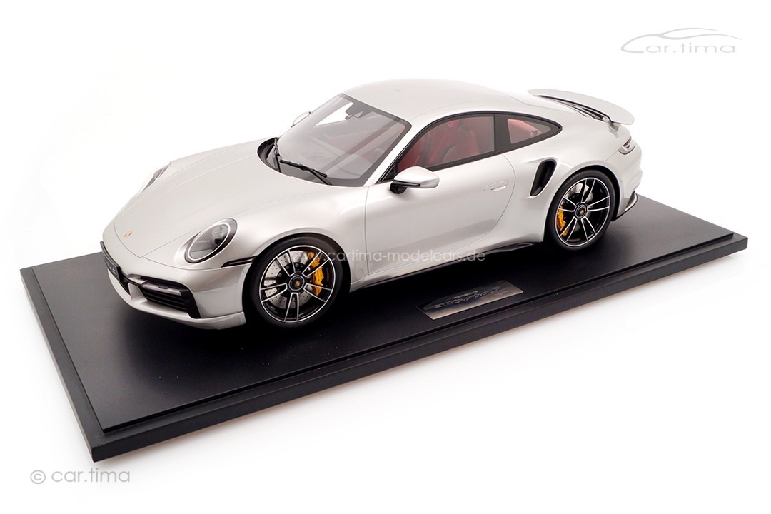 Porsche 911 (992) Turbo S GT-silber GT Spirit 1:8 GTS801801