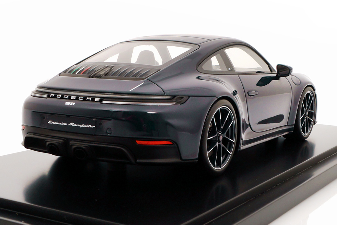 Porsche 911 (992.2) Carrera 4 GTS 40 Jahre Porsche Italien Blusogno Spark 1:18 WAP0210560TGTS Porsche 911 (992.2) Carrera 4 GTS 40 Jahre Porsche Italien Blusogno Spark 1:18 WAP0210560TGTS