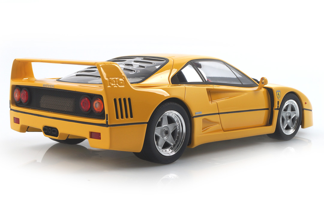 Ferrari F40 gelb GT Spirit 1:18 GT839 Ferrari F40 gelb GT Spirit 1:18 GT839