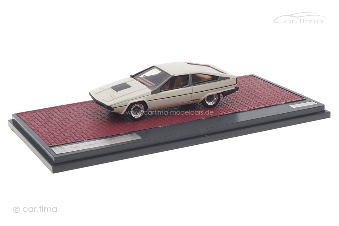 Jaguar Ascot Bertone 1977 weiß Matrix 1:43 MX41001-181