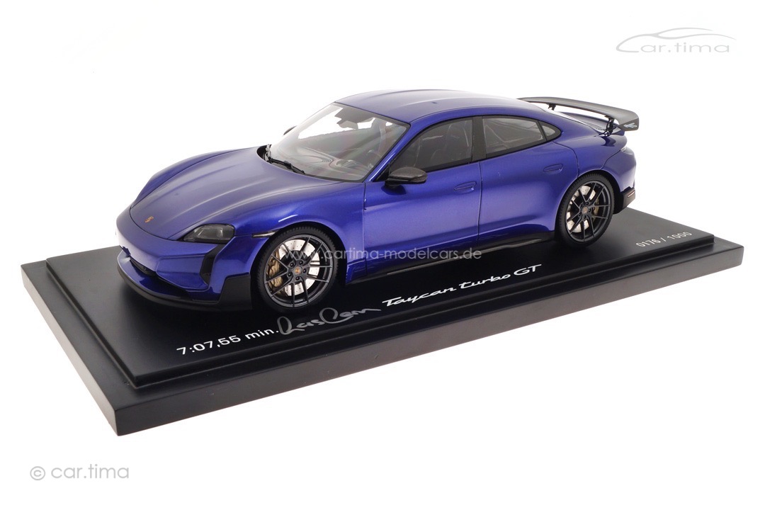 Porsche Taycan Turbo GT Rundenrekord Nordschleife Originalsignatur Lars Kern Minichamps 1:18 Porsche Taycan Turbo GT Rundenrekord Nordschleife Originalsignatur Lars Kern Minichamps 1:18