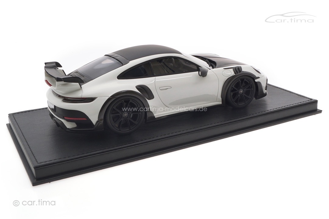 TECHART GTstreet R (Basis 992) Weiß 1 of 87 TECHART Collection 1:18 092.992.118.002 TECHART GTstreet R (Basis 992) Weiß 1 of 87 TECHART Collection 1:18 092.992.118.002