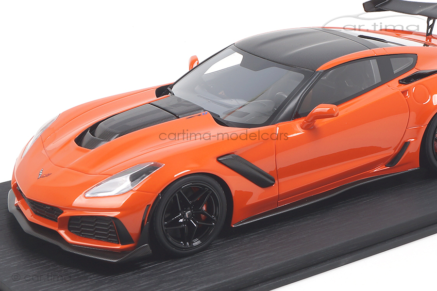 Chevrolet Corvette C7 ZR-1 High Voltage Tint TopSpeed 1:18 TS0147 Chevrolet Corvette C7 ZR-1 High Voltage Tint TopSpeed 1:18 TS0147