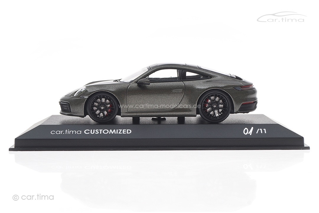 Porsche 911 (992) Carrera 4S Aventuringrünmet./Rad schwarz Minichamps car.tima CUSTOMIZED 1:43 Porsche 911 (992) Carrera 4S Aventuringrünmet./Rad schwarz Minichamps car.tima CUSTOMIZED 1:43