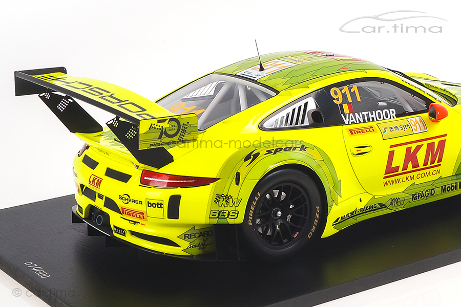 Porsche 911 GT3 R Macau 2018 Laurens Vanthoor Spark 1:18 18SA021