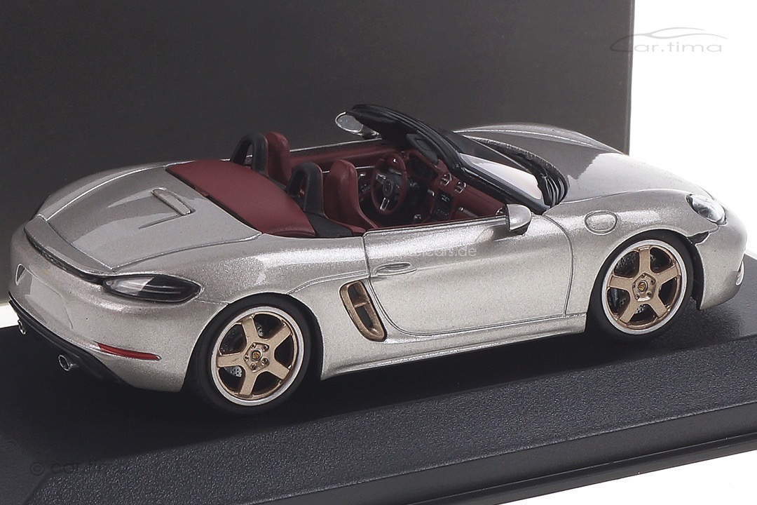 Porsche Boxster GT-silbermet. 25 Jahre Boxster Minichamps 1:43 WAP0202020MM7Z Porsche Boxster GT-silbermet. 25 Jahre Boxster Minichamps 1:43 WAP0202020MM7Z