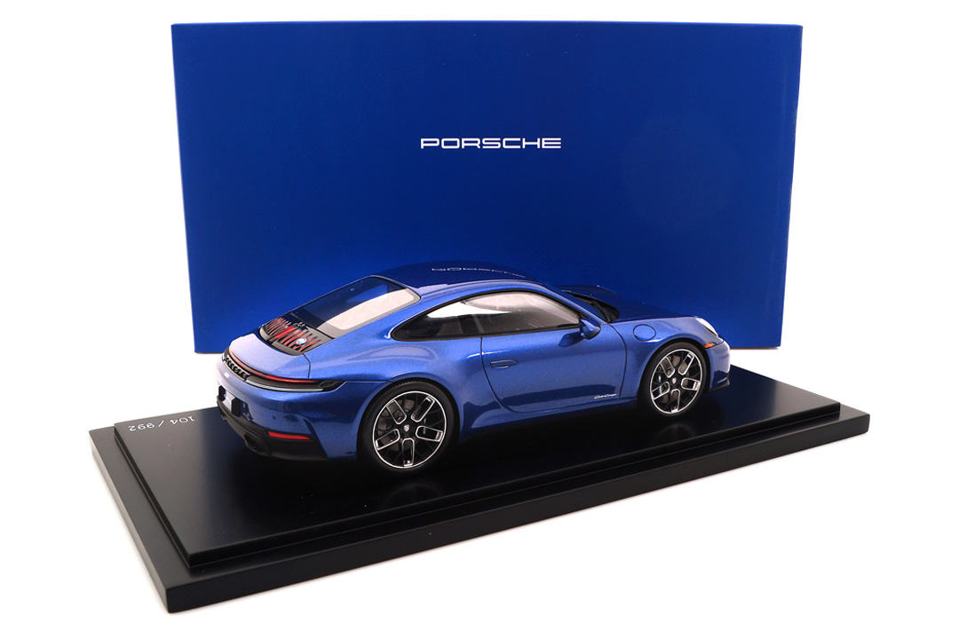 Porsche 911 (992.2) Carrera T Club Coupé Club Coupe Spark 1:18 WAP0210650TPCA Porsche 911 (992.2) Carrera T Club Coupé Club Coupe Spark 1:18 WAP0210650TPCA