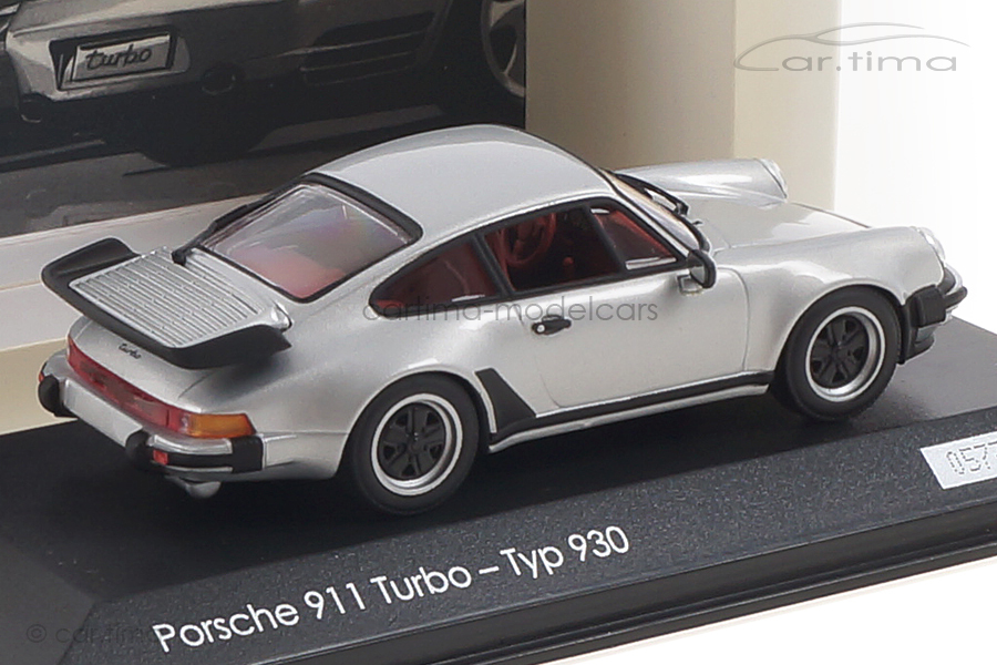 Porsche 911 (930) Turbo 3,3 silber Turbo History Collection Minichamps 1:43 433069011 Porsche 911 (930) Turbo 3,3 silber Turbo History Collection Minichamps 1:43 433069011