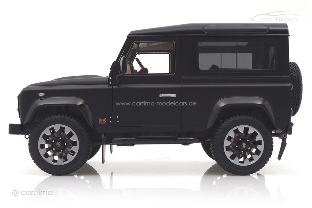Land Rover Defender 90 Works 2018 schwarz matt LCD Models 1:18 LCD18007-MB Land Rover Defender 90 Works 2018 schwarz matt LCD Models 1:18 LCD18007-MB