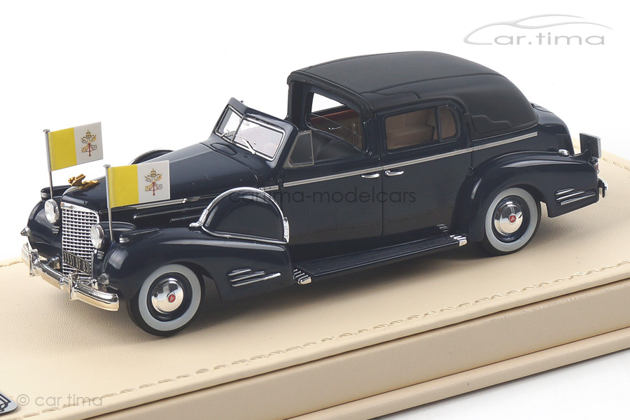 Cadillac Series 90 V16 Town Car Papst Pius XII TSM 1:43 TSMCE154304 Cadillac Series 90 V16 Town Car Papst Pius XII TSM 1:43 TSMCE154304
