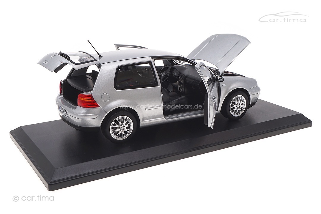 Volkswagen Golf GTI 1998 silber Norev 1:18 188570 Volkswagen Golf GTI 1998 silber Norev 1:18 188570