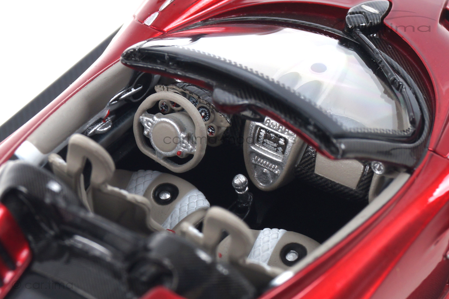 Pagani Huayra Roadster rot LCD Models 1:43 LCD43003RE Pagani Huayra Roadster rot LCD Models 1:43 LCD43003RE