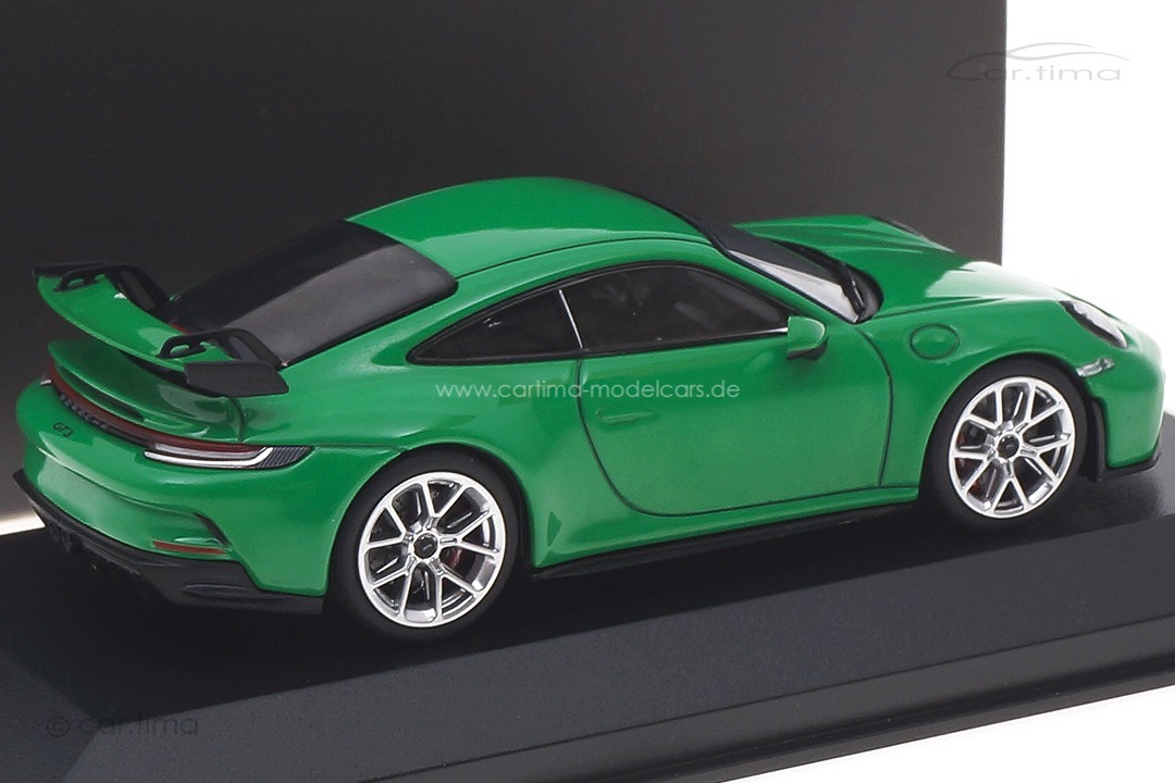 Porsche 911 (992) GT3 Pythongrün Minichamps 1:43 WAP0201500NGT3 Porsche 911 (992) GT3 Pythongrün Minichamps 1:43 WAP0201500NGT3