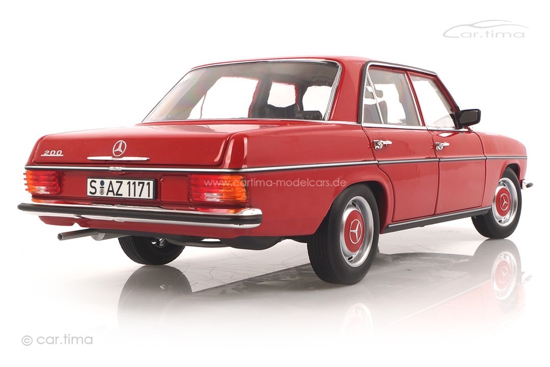 Mercedes-Benz 200 /8 (W115) 2. Serie rot Norev 1:18 183772 Mercedes-Benz 200 /8 (W115) 2. Serie rot Norev 1:18 183772