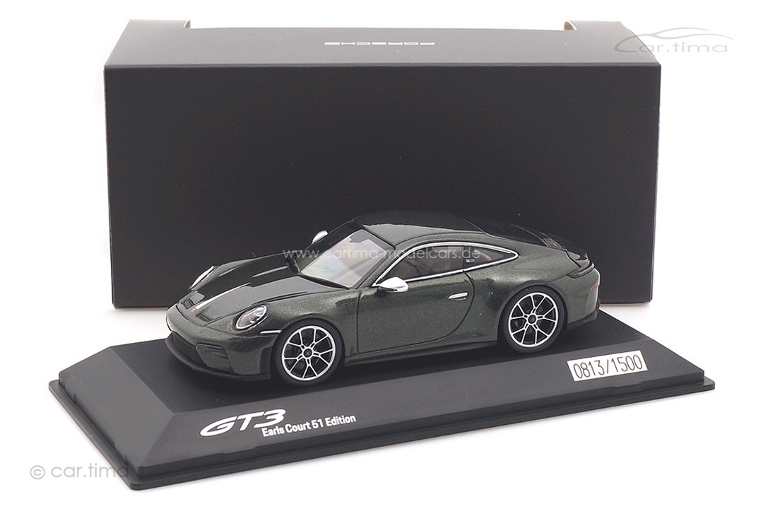 Porsche 911 (992.2) GT3 Touring Earls Court green met. Spark 1:43 WAP02053626911