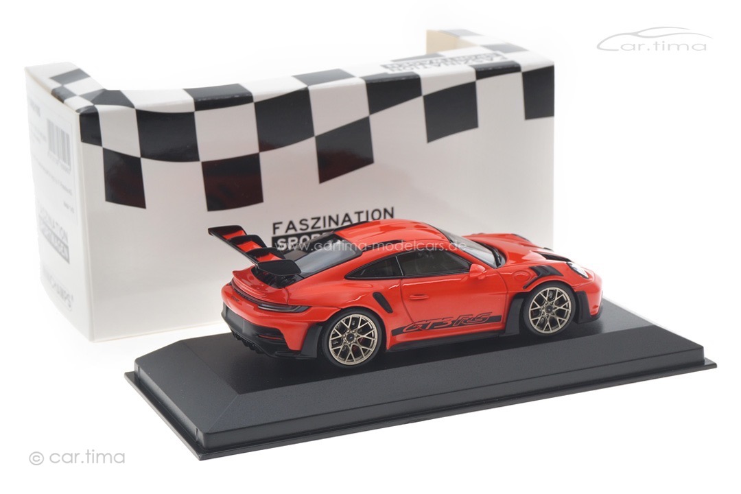 Porsche 911 (992) GT3 RS Weissach Paket rot/Rad gold Minichamps 1:43 413062105 Porsche 911 (992) GT3 RS Weissach Paket rot/Rad gold Minichamps 1:43 413062105
