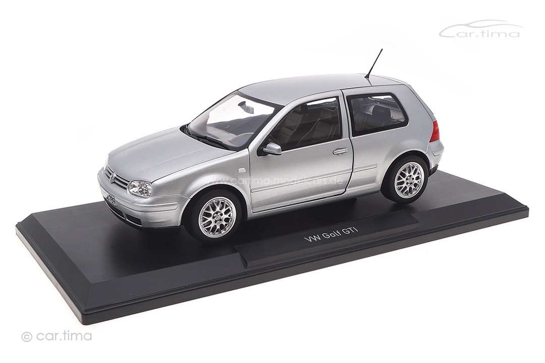 Volkswagen Golf GTI 1998 silber Norev 1:18 188570 Volkswagen Golf GTI 1998 silber Norev 1:18 188570
