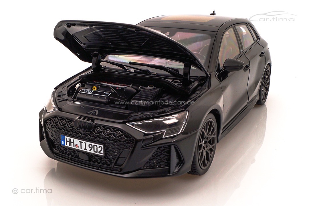 Audi RS3 2025 Myth Black met. Norev 1:18 188388