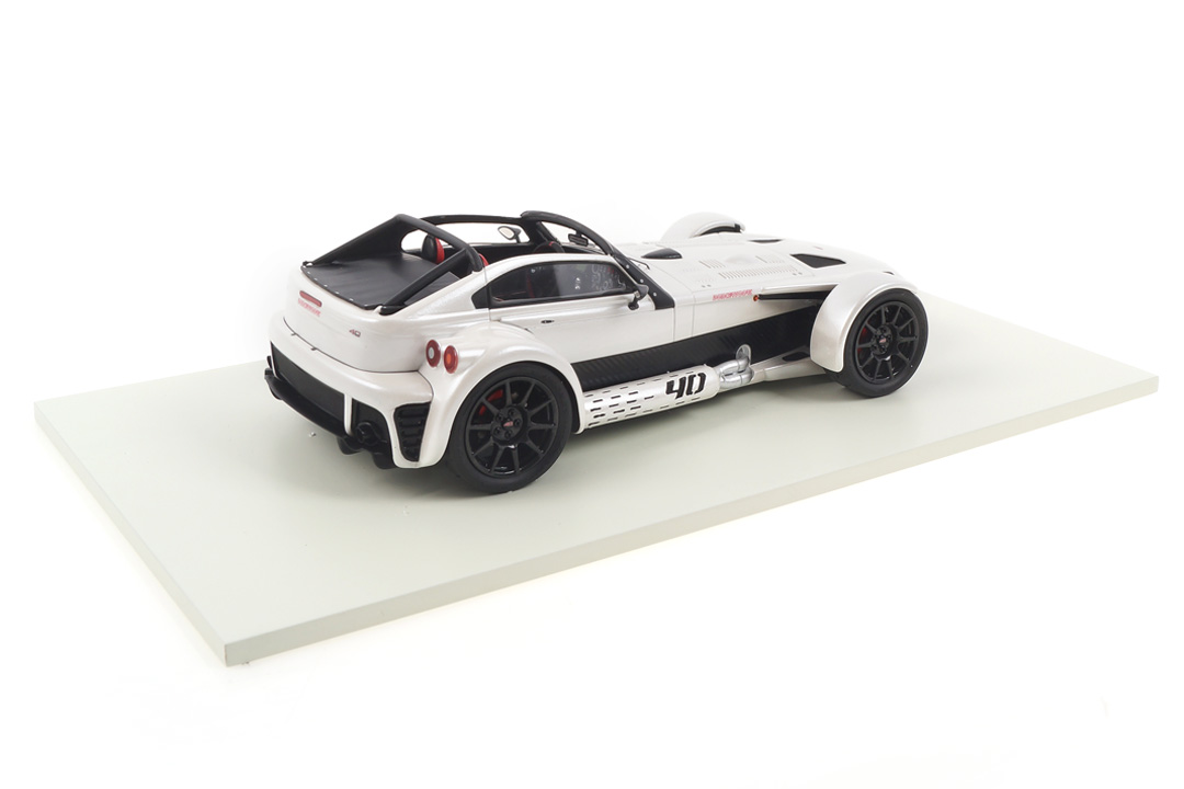 Donkervoort D8 GTO-40 Anniversary weiß Spark 1:18 18S368