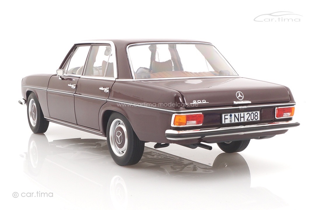 Mercedes-Benz 200/8 (W115) Dunkelrotbraun Norev 1:18 183778