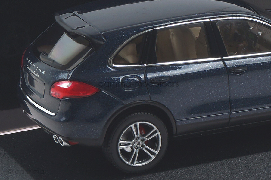 Porsche Cayenne Turbo (958) 2010 blau met. Minichamps 1:43 400069270 Porsche Cayenne Turbo (958) 2010 blau met. Minichamps 1:43 400069270