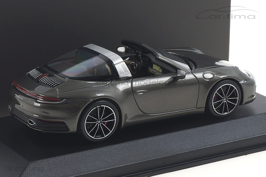 Porsche 911 (992) Targa 4S Aventuringrünmet. 1:43 Minichamps WAP0201400L