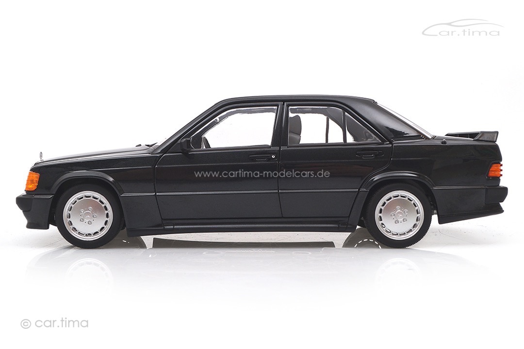 Mercedes-Benz 190E 2.3 16V 1984 schwarz met. Norev 1:18 183830 Mercedes-Benz 190E 2.3 16V 1984 schwarz met. Norev 1:18 183830