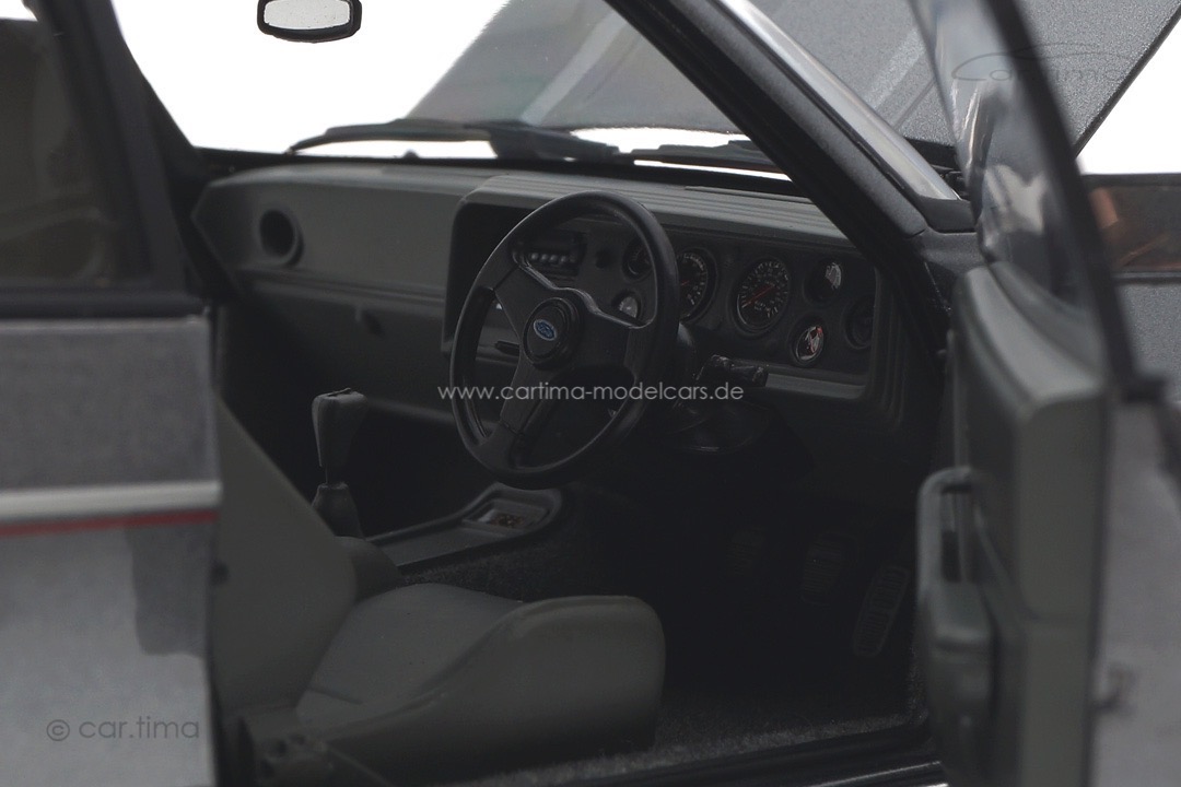 Ford Capri MK. III 2.8i Injection 1981 grau met. Norev 1:18 182725