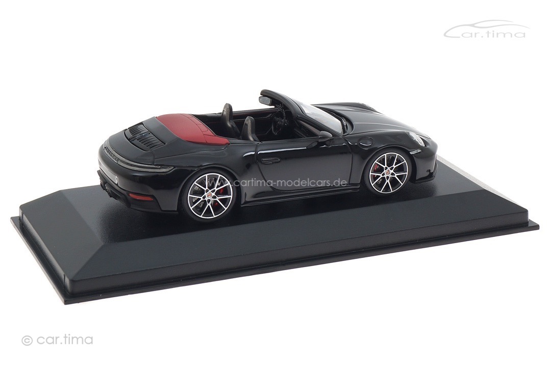 Porsche 911 (992.2) Carrera GTS Cabriolet Schwarz Minichamps 1:43 WAP0200290SCPE