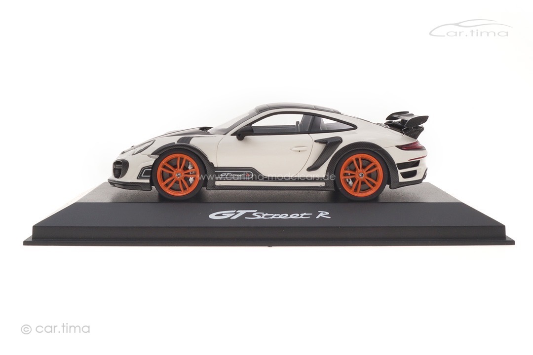 TECHART GTstreet R Weiß/Rad Gulforange TECHART Collection 1:43 091.992.143.004GO TECHART GTstreet R Weiß/Rad Gulforange TECHART Collection 1:43 091.992.143.004GO