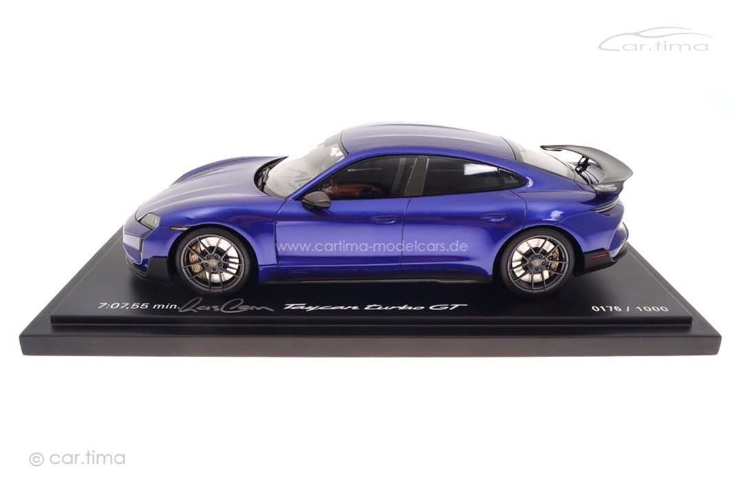 Porsche Taycan Turbo GT Rundenrekord Nordschleife Originalsignatur Lars Kern Minichamps 1:18 Porsche Taycan Turbo GT Rundenrekord Nordschleife Originalsignatur Lars Kern Minichamps 1:18
