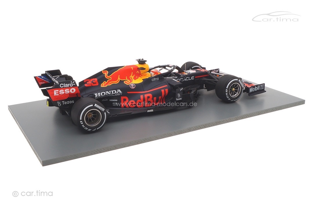 Red Bull Racing RB16B Winner GP Niederlande 2021 Max Verstappen/pit board Spark 1:18 18S601