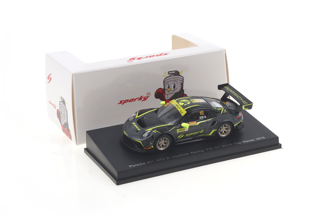 Porsche 911 GT3 R Macau 2019 Kevin Estre Spark 1:64 Y171