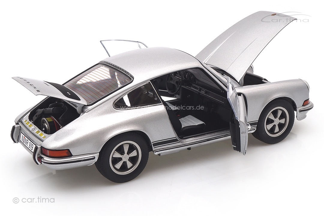 Porsche 911 S Coupé silber Schuco 1:18 450047000 Porsche 911 S Coupé silber Schuco 1:18 450047000