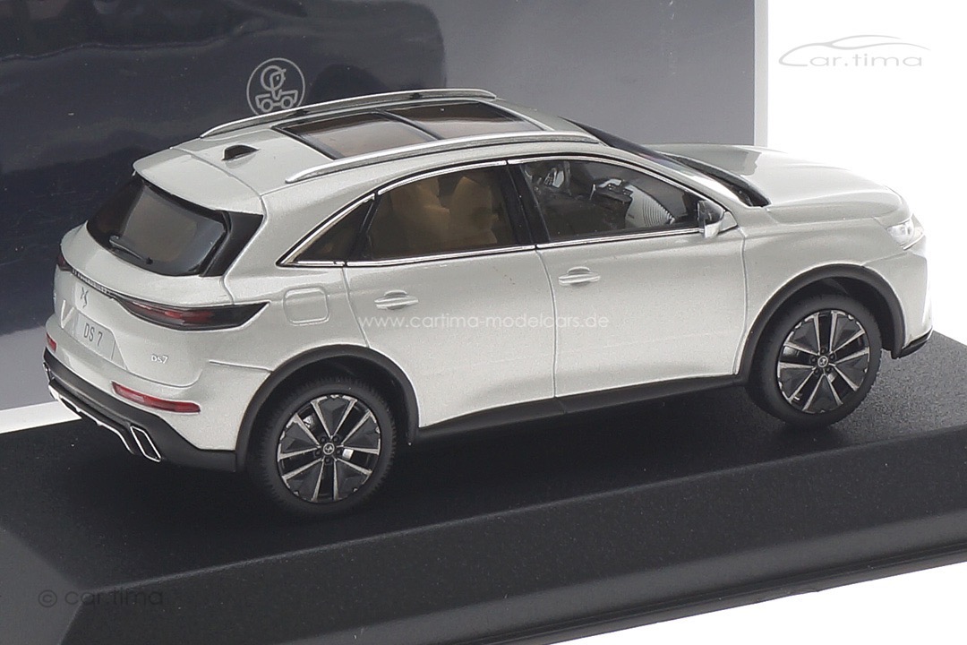 DS 7 2022 Cristal Pearl Norev 1:43 170051 DS 7 2022 Cristal Pearl Norev 1:43 170051