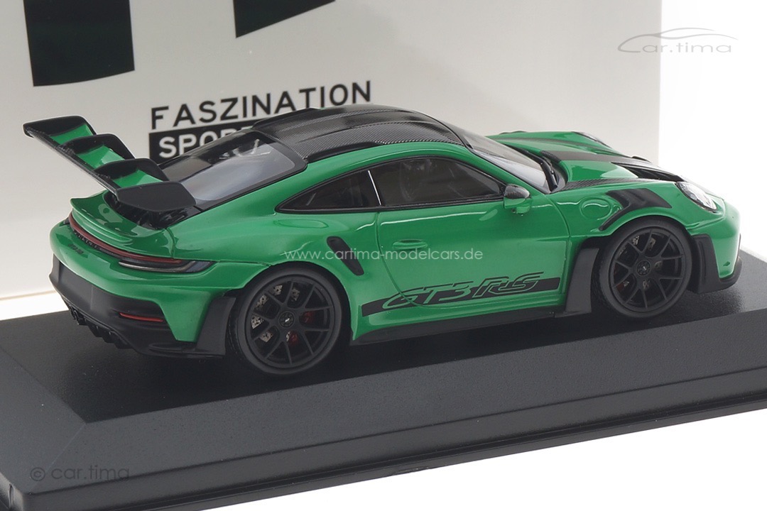 Porsche 911 (992) GT3 RS Weissach Paket Pythongrün/Rad schwarz Minichamps 1:43 413062112 Porsche 911 (992) GT3 RS Weissach Paket Pythongrün/Rad schwarz Minichamps 1:43 413062112