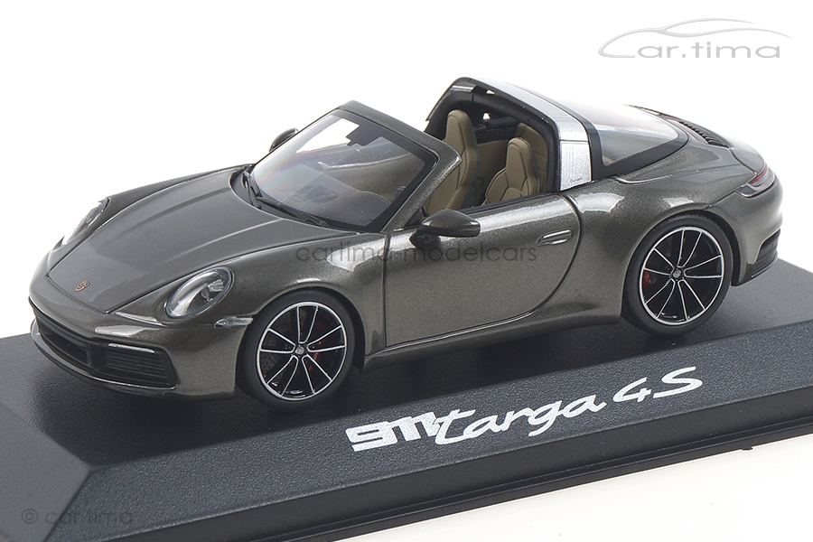 Porsche 911 (992) Targa 4S Aventuringrünmet. 1:43 Minichamps WAP0201400L