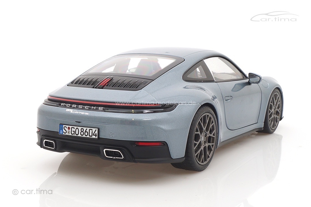 Porsche 911 (992.2) Carrera Polarsilbermet. Norev 1:18 187170