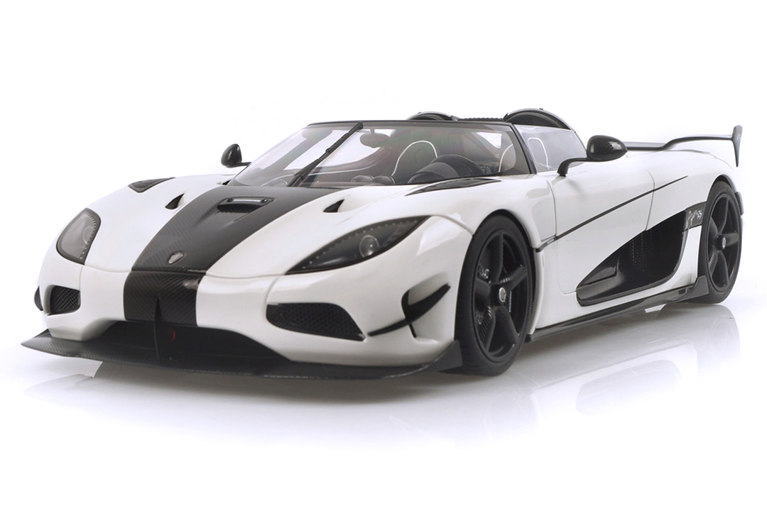 Koenigsegg Agera RS white/black AUTOart 1:18 79021 Koenigsegg Agera RS white/black AUTOart 1:18 79021