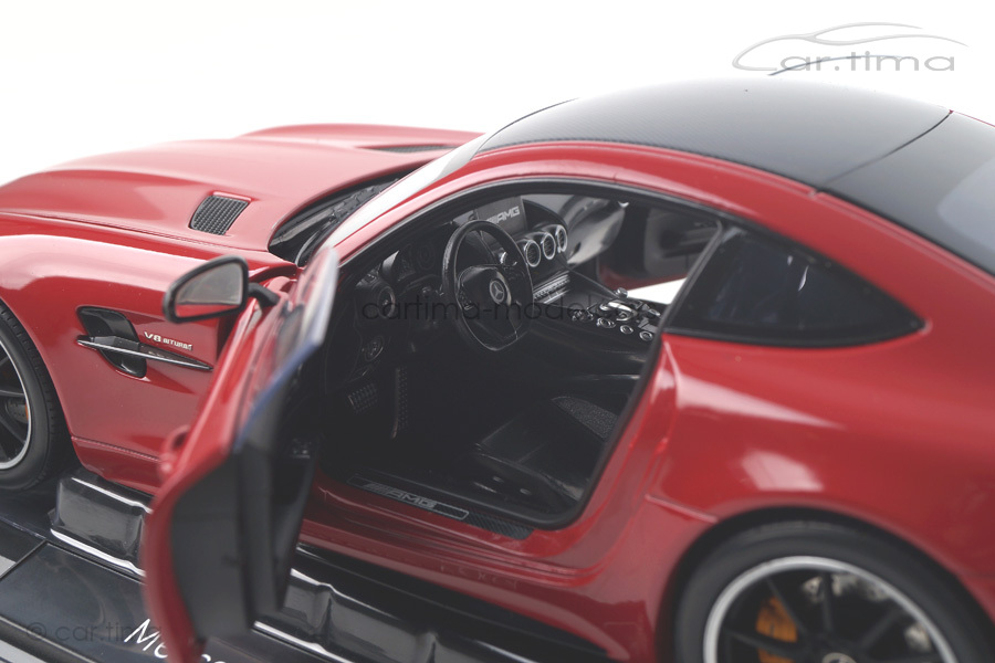 Mercedes-Benz AMG GT-R rot Norev 1:18 183452 Mercedes-Benz AMG GT-R rot Norev 1:18 183452