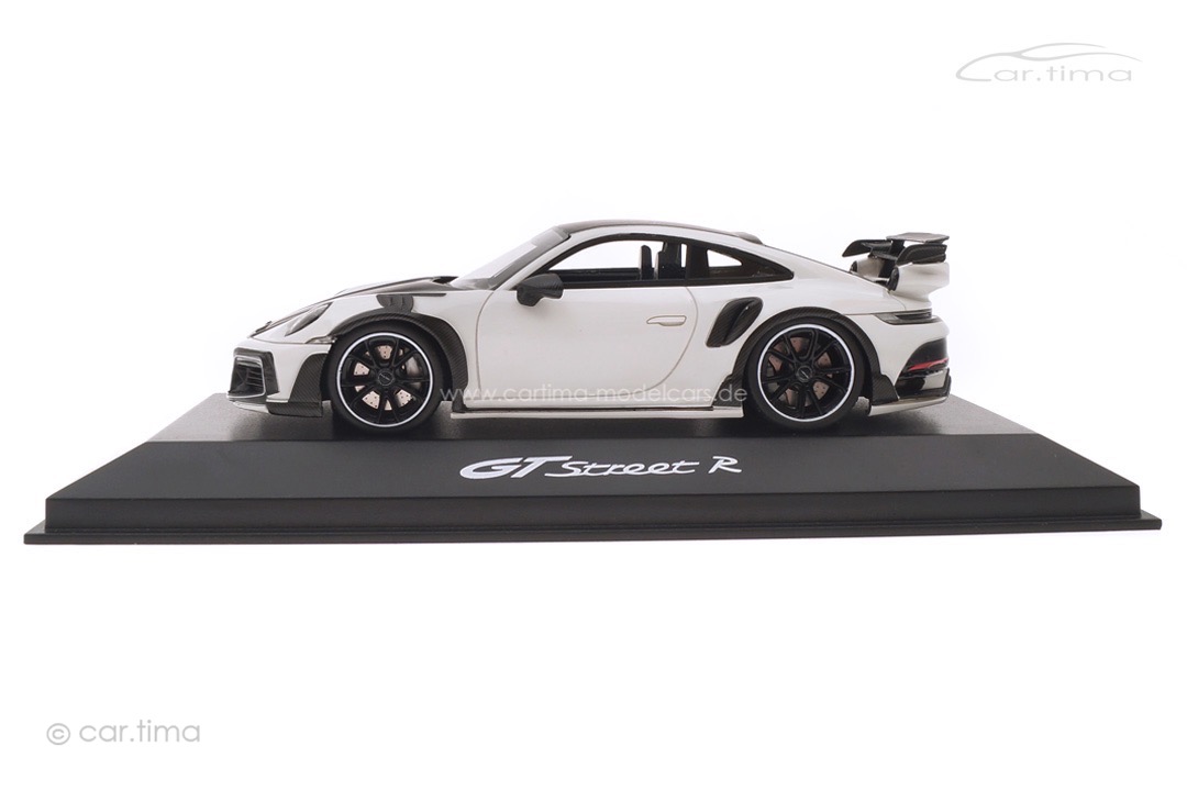 TECHART GTstreet R (Basis 992 Turbo) Weiß TECHART Collection 1:43 092.992.143.002 TECHART GTstreet R (Basis 992 Turbo) Weiß TECHART Collection 1:43 092.992.143.002