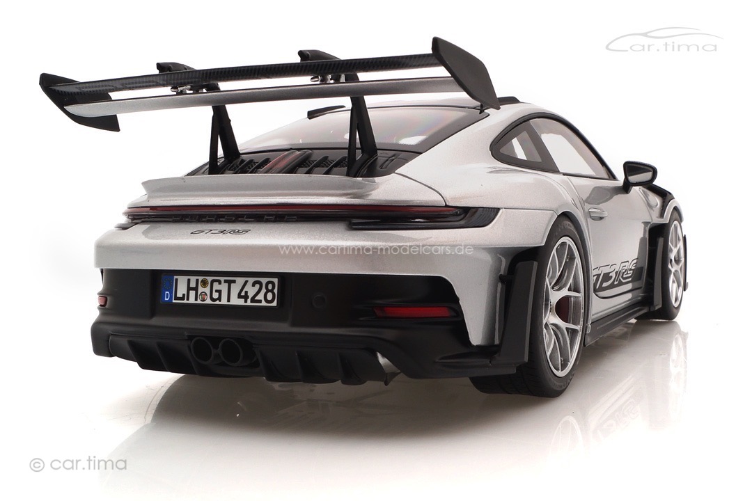 Porsche 911 (992) GT3 RS Weissach Paket GT-silbermet. Norev 1:18 187366 Porsche 911 (992) GT3 RS Weissach Paket GT-silbermet. Norev 1:18 187366