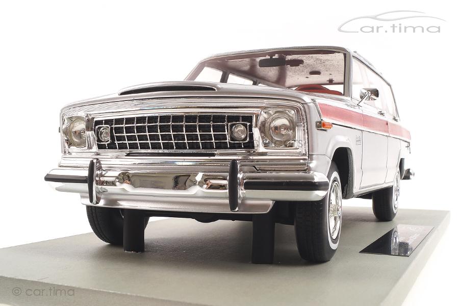 Jeep Grand Wagoneer silber LS Collectibles 1:18 LS037G