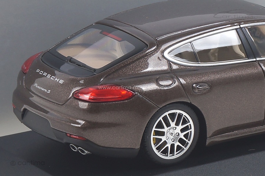 Porsche Panamera S Gen. II braun Minichamps 1:43 WAP0203400E