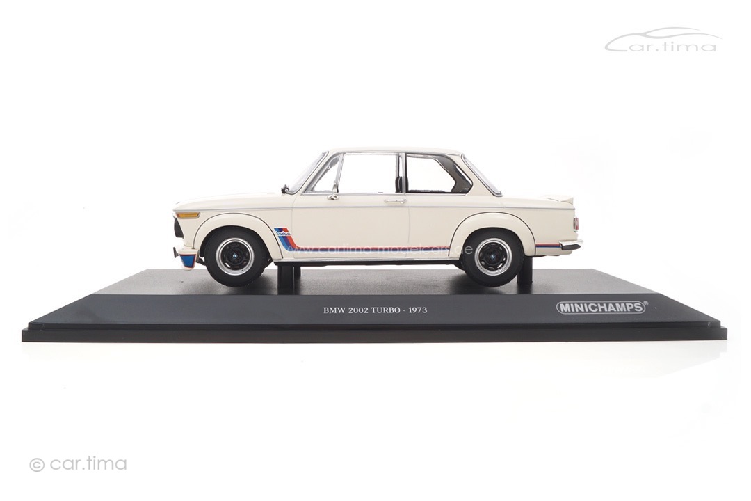 BMW 2002 Turbo 1973 weiß Minichamps 1:18 155026200 BMW 2002 Turbo 1973 weiß Minichamps 1:18 155026200