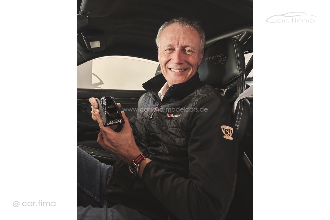 Porsche 911 (992) S/T Schwarz Originalsignatur Andreas Preuninger 1:43 WAP0203110R0ST-SIG Porsche 911 (992) S/T Schwarz Originalsignatur Andreas Preuninger 1:43 WAP0203110R0ST-SIG