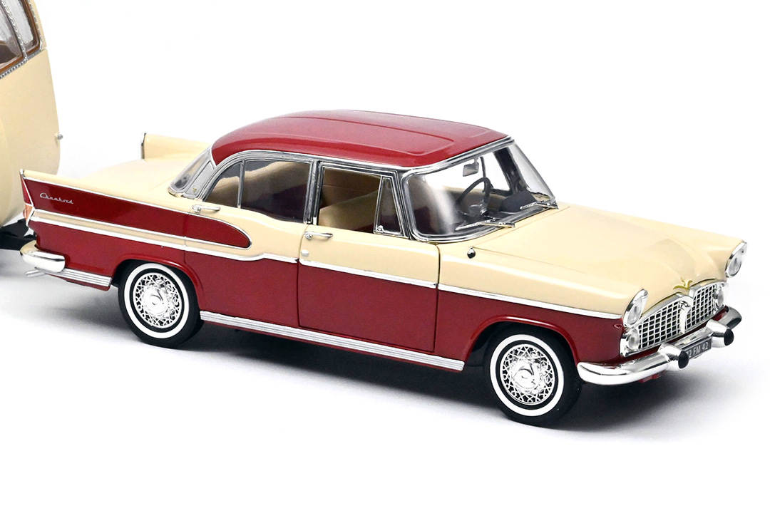 Simca Vedette Chambord 1958 mit Caravan Hénon Norev 1:18 185728 Simca Vedette Chambord 1958 mit Caravan Hénon Norev 1:18 185728