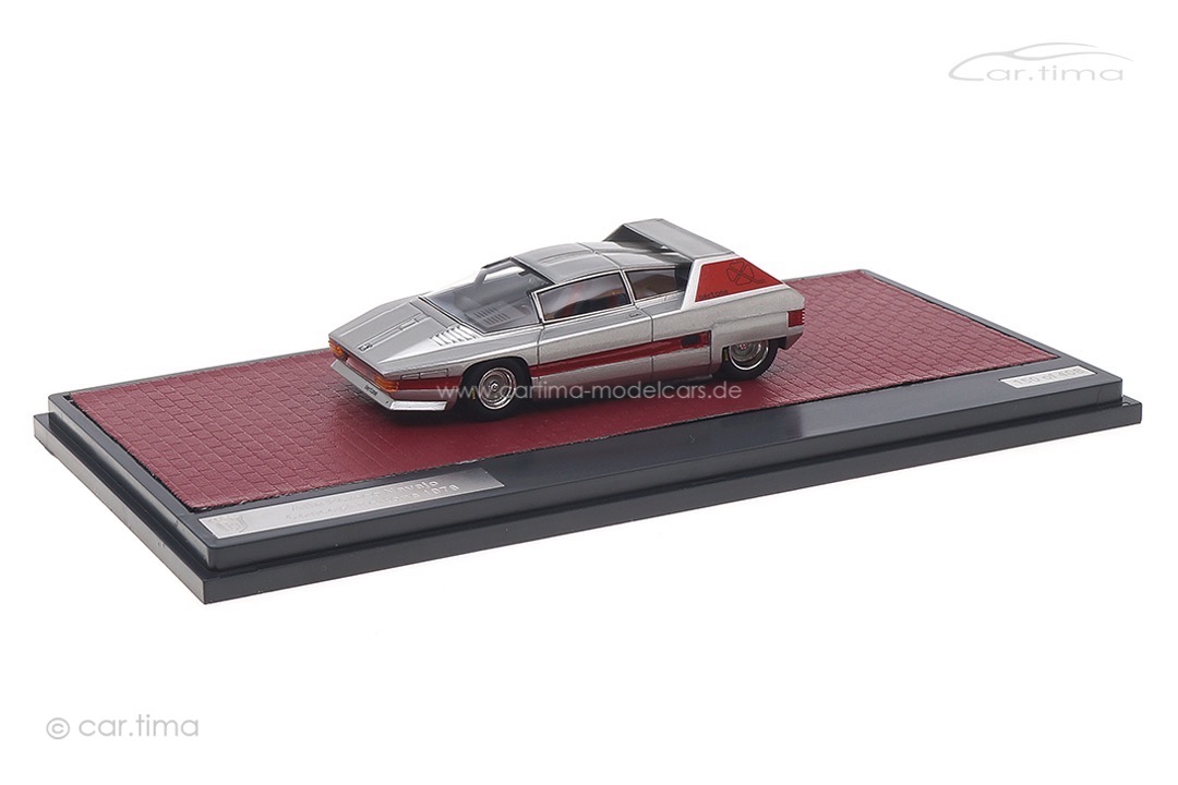 Alfa Romeo Navajo Bertone Concept 1976 silber Matrix 1:43 MX50102-121