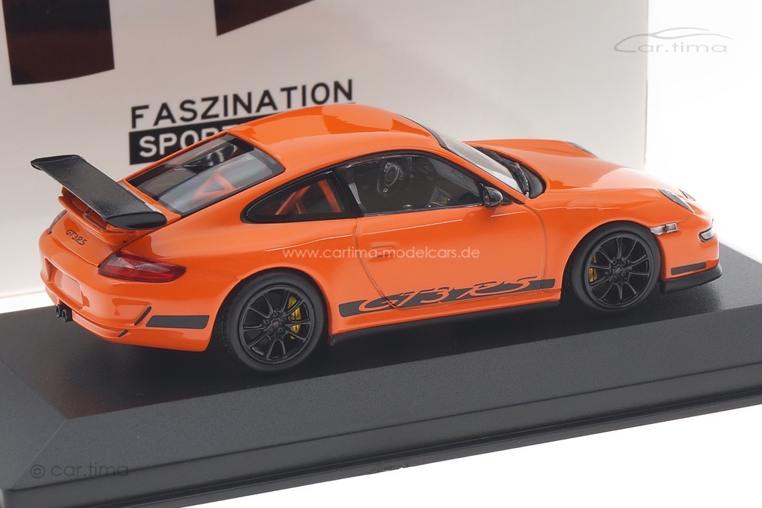 Porsche 911 (997) GT3 RS orange/Dekor schwarz Minichamps 1:43 403066010 Porsche 911 (997) GT3 RS orange/Dekor schwarz Minichamps 1:43 403066010