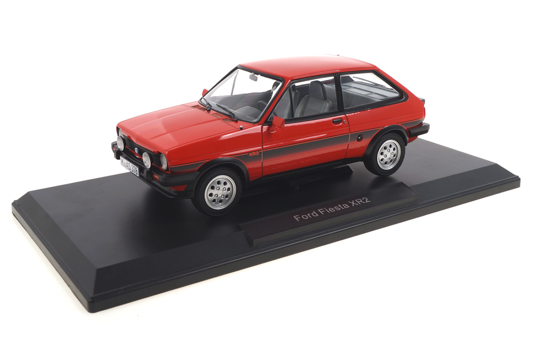 Ford Fiesta XR2 rot Norev 1:18 182741 Ford Fiesta XR2 rot Norev 1:18 182741
